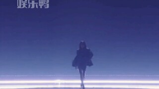 #ชู่อิงวัย 52 ปี เส้นขาสวยมาก การเดินแบบก็สุดยอดจริงๆ สมกับเป็นซูเปอร์โมเดล#ชู่อิง