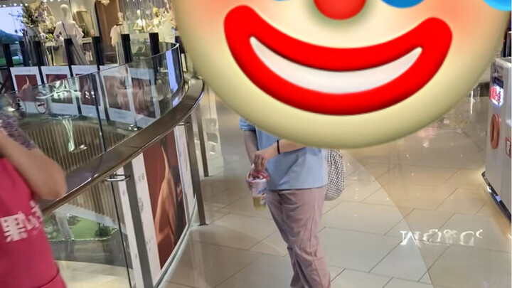 Don’t let me catch you sneaking photos (smile)