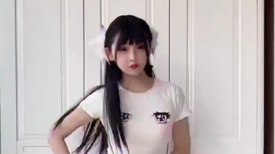 Ini dia koleksi celana pendeknya! (T_T) Semoga segera turun hujan