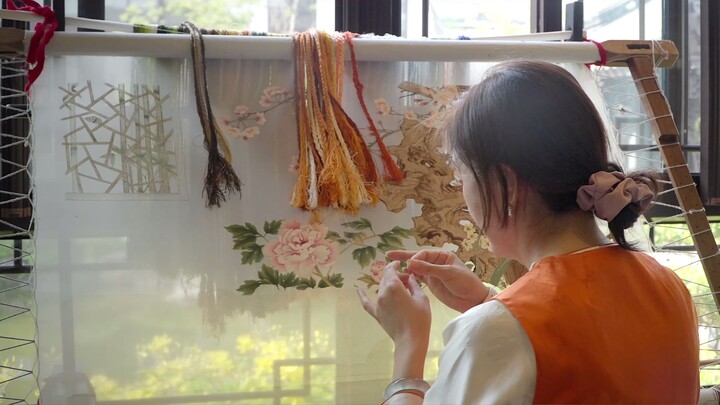 Bàn tay có thể nắm lấy ánh sáng, bạn có tin không? Tô tú Trương Kiến Bình – “Tịch tịch hiên song đạm