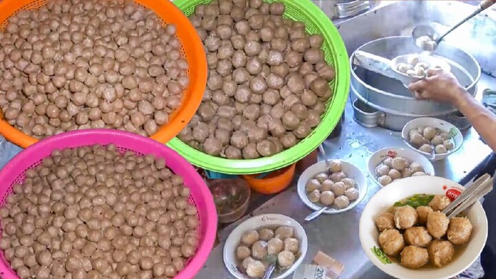 BAKSO PORSI SEBANYAK INI HANYA 5000!! SEHARI HABISKAN 60 KG DAGING