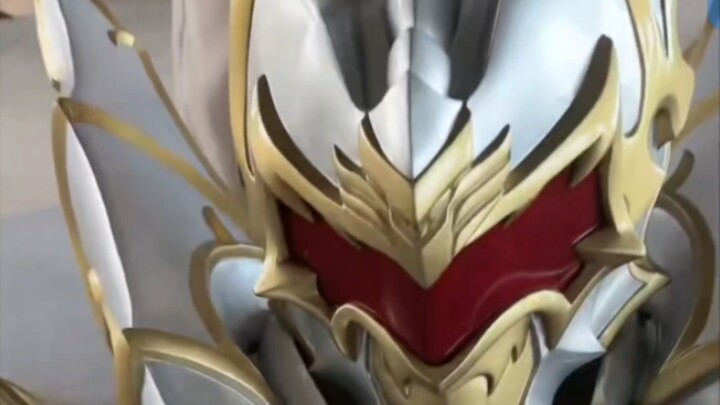 奥飞仓库里的剧中帝皇皮套