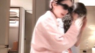 Video dance kolaborasi yang bagus dari Jimei dan Zhao Liying, semakin banyak video semakin suka dito