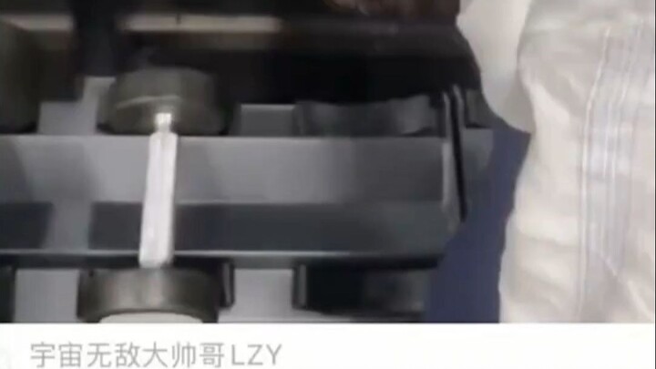 Sáu trăm sáu mươi sáu anh em ơi, tôi bị trọng lực Trái Đất “đánh úp” trong phòng gym!