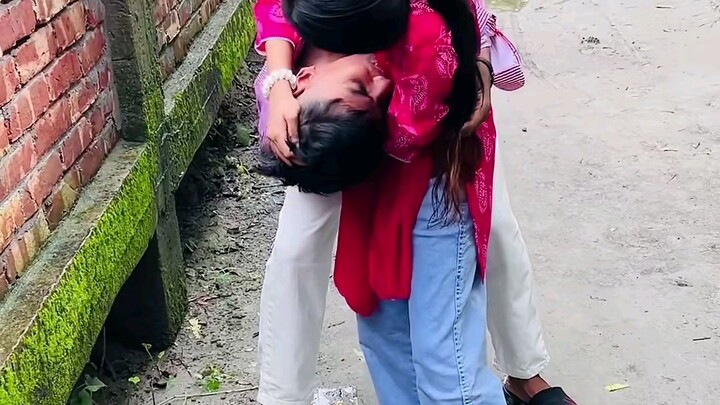 এরুম একজন গার্লফ্রেন্ড থাকলে আর কি লাগে ❤️🫶 #viral #viralreels #trending #fyp