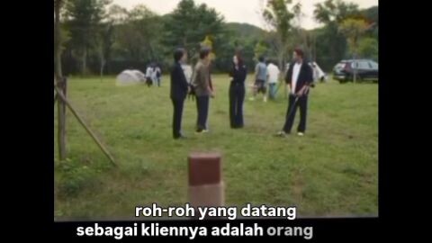 Drama ini sukses memadukan proses persidangan yang logis dgn kisah supranatural yang menyentuh hati