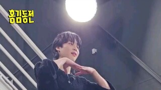 [Park Jimin] I can learn a dance just by watching it once. I’m not called the main dancer for nothin