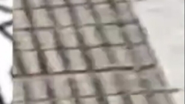 【تسجيل】 انتهت اختبارات القبول الجامعي لأخي الصغير، سأذهب لأستقبله متنكراً بدور كوساكا تاكايشي