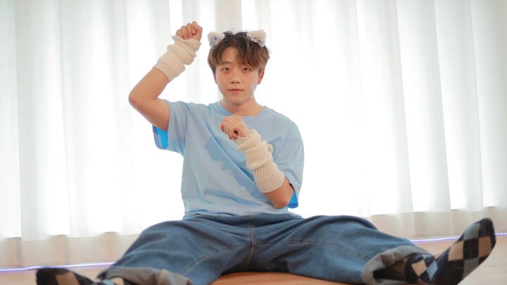 หนุ่มๆ เต้นคัฟเวอร์ ♡ [ขอโทษนะที่น่ารักเกินไป] เวอร์ชั่นไม่ใส่รองเท้า