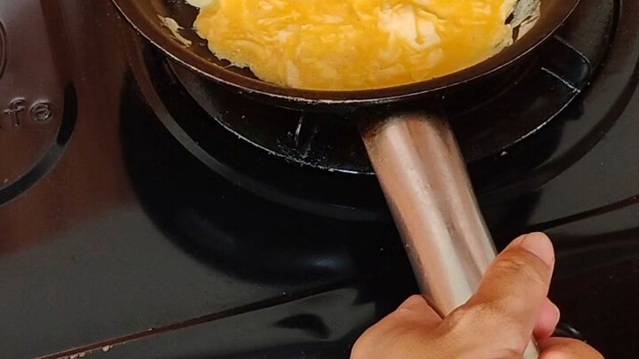 Day 1 membuat (omurice) omelette