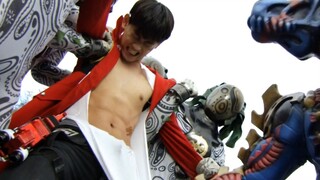 Enjoy the tall, handsome and strong red warrior's abdominal muscles being abused by the monster to s