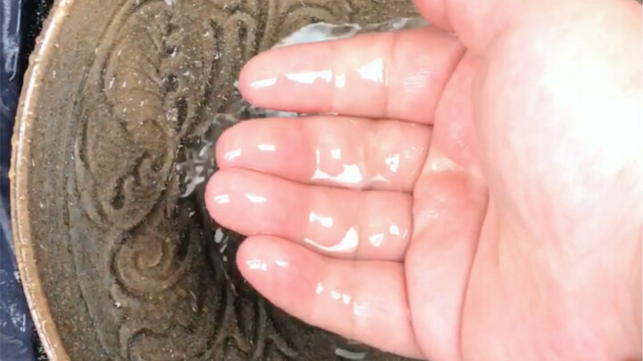 Thị trường đồ cổ từ bao giờ lại biến thành xưởng hàn rồi?