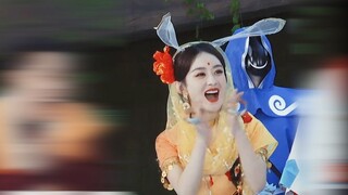 妈粉天菜！她到底几岁啊？臭屁又爱嘟嘴的兔兔谁不爱啊！赵丽颖不仅长得挺好看的，唱歌也挺好看的！