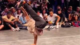 The one-legged street dance is so impressive. Respect every dancer.