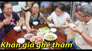 Mò cua bắt ốc cùng khán giả Nam Việt