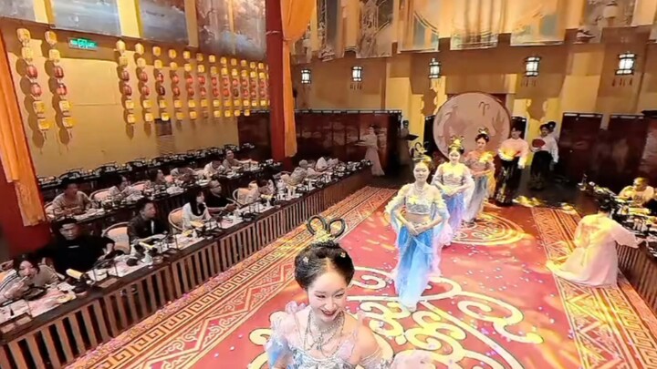 Immersive experience of the Dragon Throne Dance #QingyuBanquetDragonThroneDance