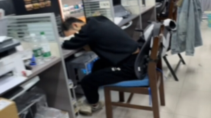 Diligent grad student refuses to go home during winter break—tired? Just nap in the lab…