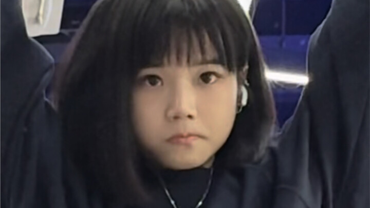 Nghe nói trẻ em không được vào phòng gym.