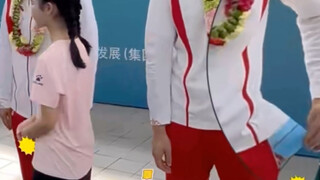 你永远不知道覃海洋能从裤兜里掏出什么