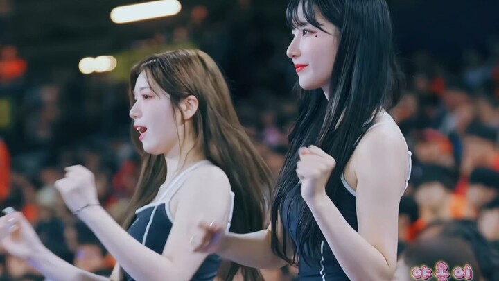 South Korean cheerleaders, all top-tier