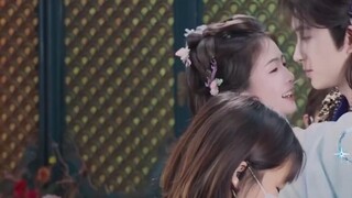 ฮ่าฮ่าฮ่า นี่เป็นครั้งแรกที่ฉันดูฉากจูบและอาโอซีก็ทำเรื่องยุ่งวุ่นวาย