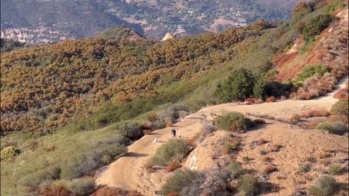 aespa is rumored to be filming the “Whiplash” music video in a desolate area of Los Angeles.