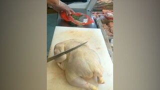 如何正确拆解一整只鸡...我缺的是这个技术吗，我更缺这个刀啊！