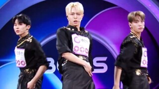 星球男孩《Stray Kids - 神Menu》舞台公开！