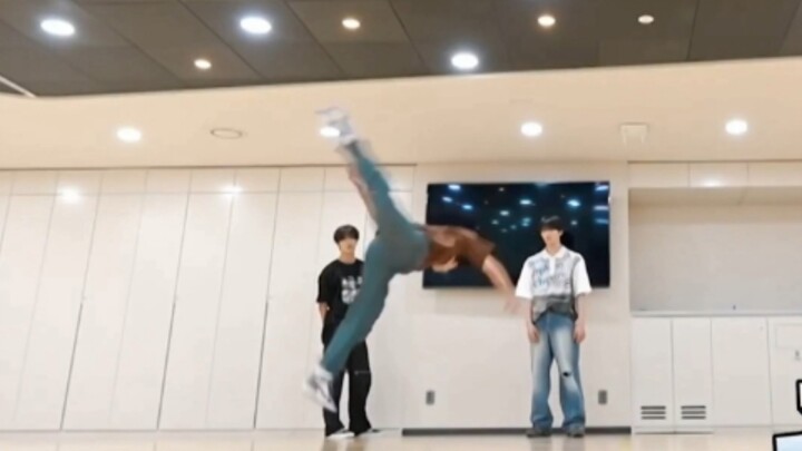 المعجزة التي صنعها الموهبة والجهد