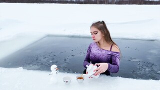 [Pemandian es Rusia] Jika Kota Es Mixue dibuka di Rusia... Berenang di musim dingin berbahaya, mohon