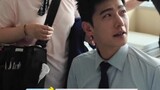 Syuting di balik layar adegan menangis Zhang Binbin dan Yang Yang di mana dia menyentuh kepalanya da