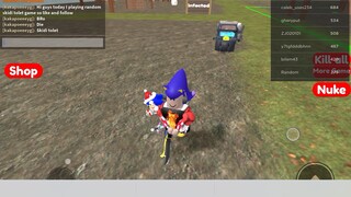 Playing random skibidi toilet game on roblox