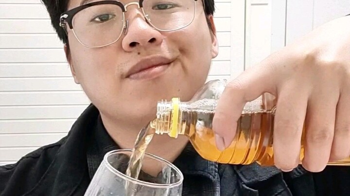 Hanya pakai suara, jual teh dingin seharga seribu yuan!