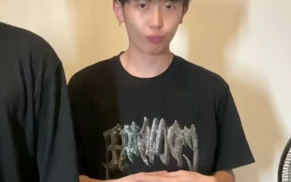 Sinh viên ngày nay, bạn đang bị tôi giám sát theo thời gian thực!