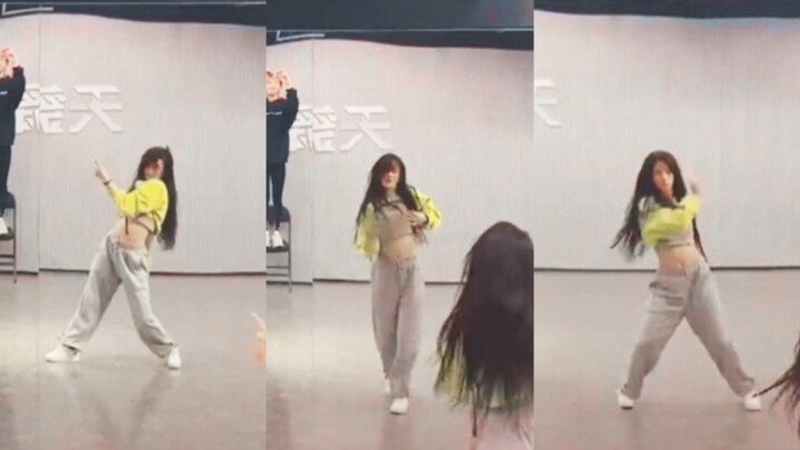 【刘些宁】日常练舞花絮！卡点舒适力度控制超强！抖音更新（210214）