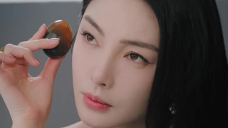 Zhang Yuqi يؤيد البيض المحفوظ، غبي جدًا هههههههه