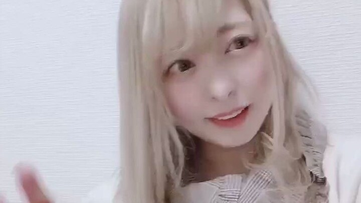 Hello everyone, I’m RIA from the Japanese idol group Denpa Group, and I’ve joined bilibili! [Ria Kot