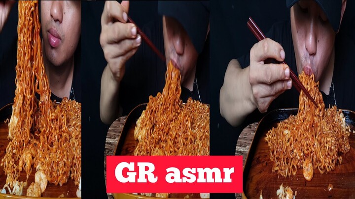 asmr, mukbang 3 packs of samyang and mixed with prawns/asmr,mukbang 3 bungkus samyang & camur udang