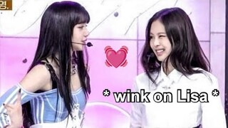 Jennie caught on cam ! (full moments) 😳