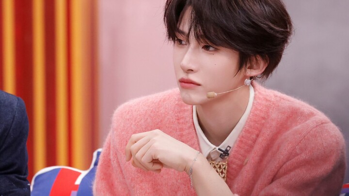 Vũ công chuyên nghiệp bị cấm tham gia trò chơi này