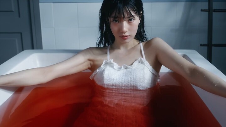 Bae Suzy and Lee Doona's solo song UNDERCOVER MV released