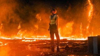 "Tidak ada pahlawan yang jatuh dari langit, hanya orang biasa yang bangkit"