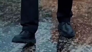 Ang babae ay muling isinilang Dala Ang pag sisi Mula sa nakaraan