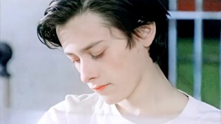 Edward Furlong the handsome boy