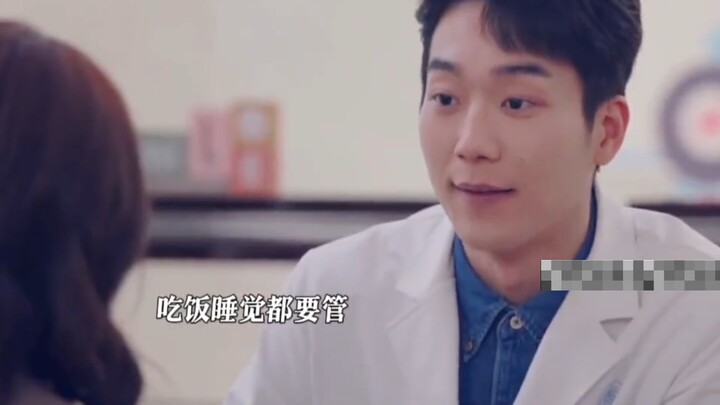 Mẹ quá hay can thiệp vào chuyện của con trai: ăn cũng quản, ngủ cũng canh; cuối cùng cậu con trai kh