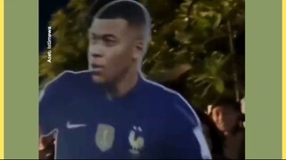 Rumah Menteri Keuangan Sri Mulyani di Bintaro, Tangerang Selatan, dijarah massa tak dikenal pada Min