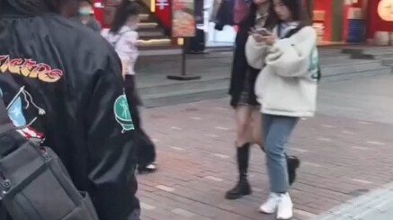 เมื่อกี้เพิ่งเห็นต้นฉบับของคุณตรงนั้นเลย