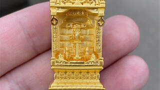 Bahkan untuk bersembahyang Buddha pun harus membakar dupa emas