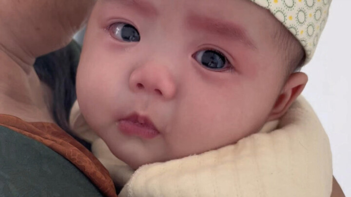 فيديوهات لشكاوى الأطفال في مختلف الأعمار