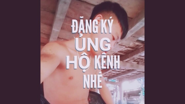 Cuộc vui cô đơn cover hát chay cực hay của em gái 2k4 trước lớp